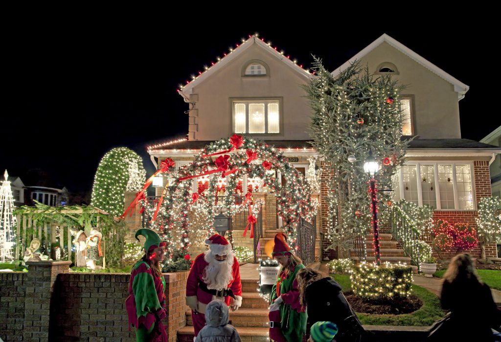 Weihnachtsbeleuchtung am Haus Galerie 2