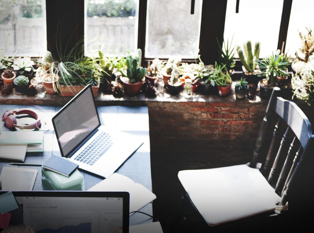 im Garten Home Office einrichten