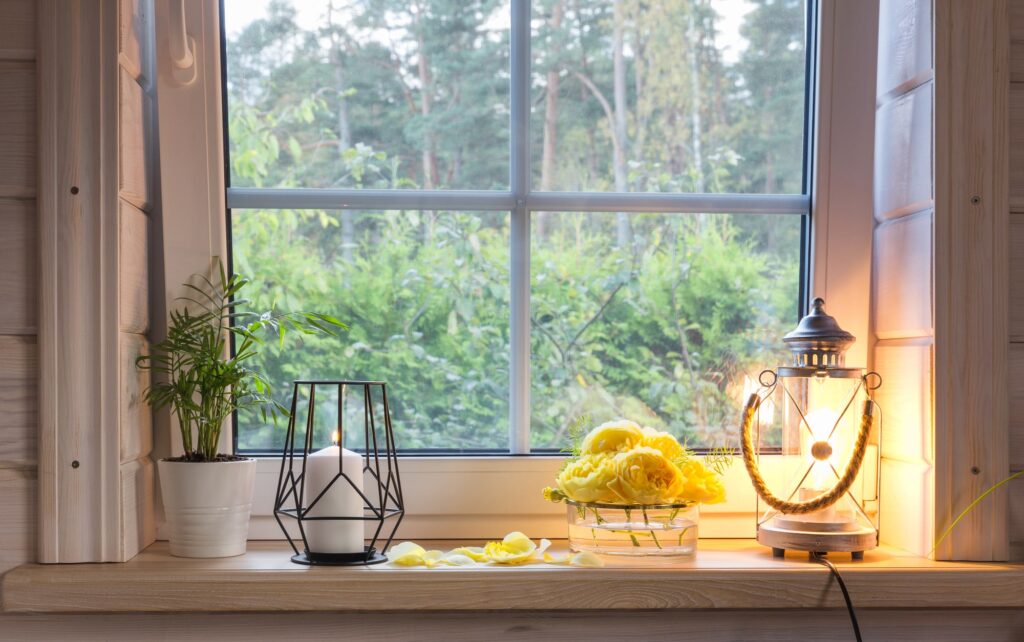 Fensterbank dekorieren - mit Stil und Leidenschaft - 7ROOMZ