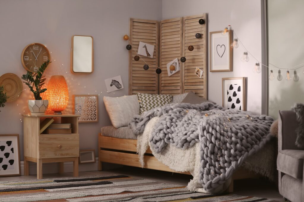 Ikea Hack fürs Teenie-Zimmer: Rückzugsraum dank Vorhangschiene