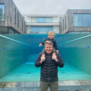 gordon-ramsay-swimming-pool-a