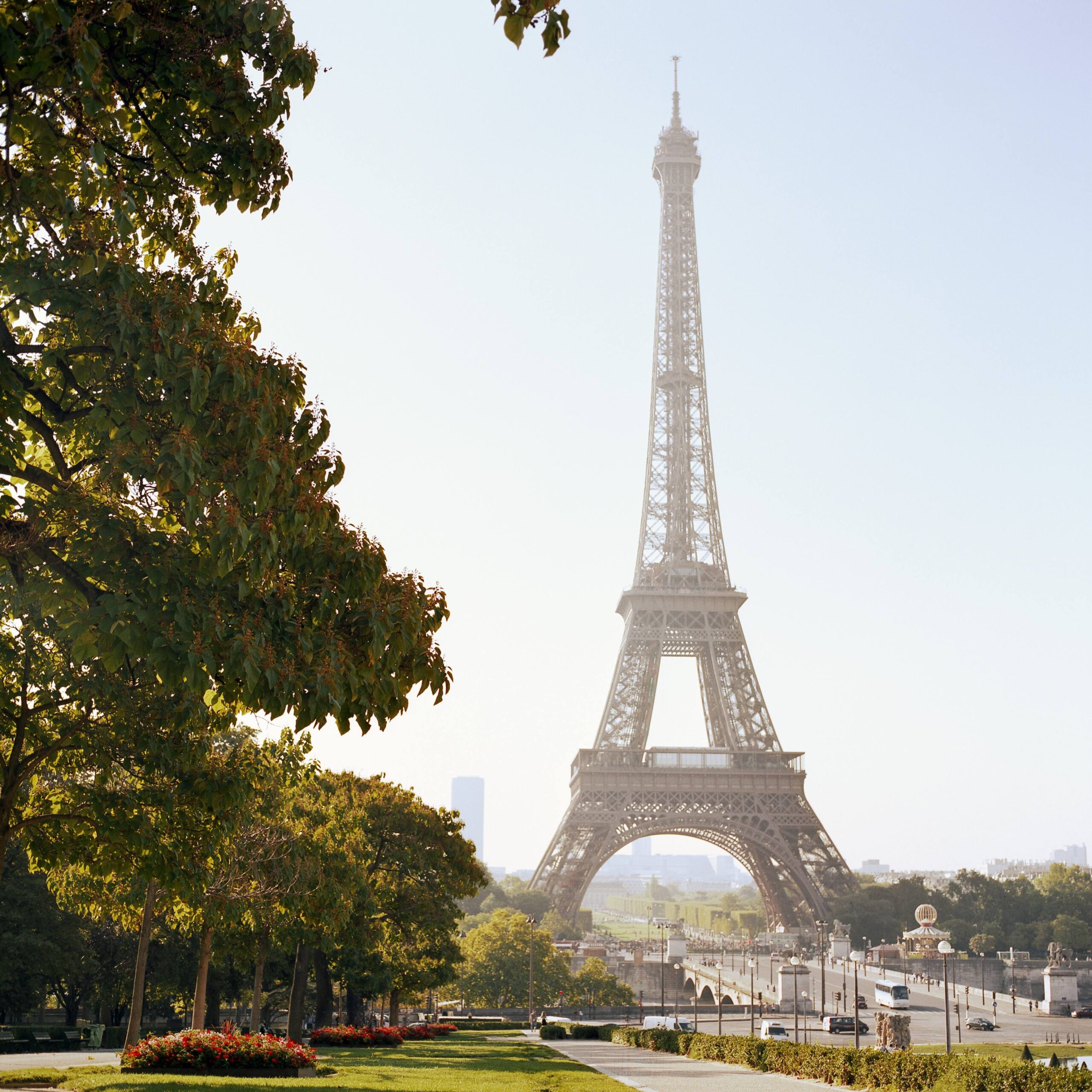 Der Eiffelturm der berühmteste Turm der Welt? 7ROOMZ