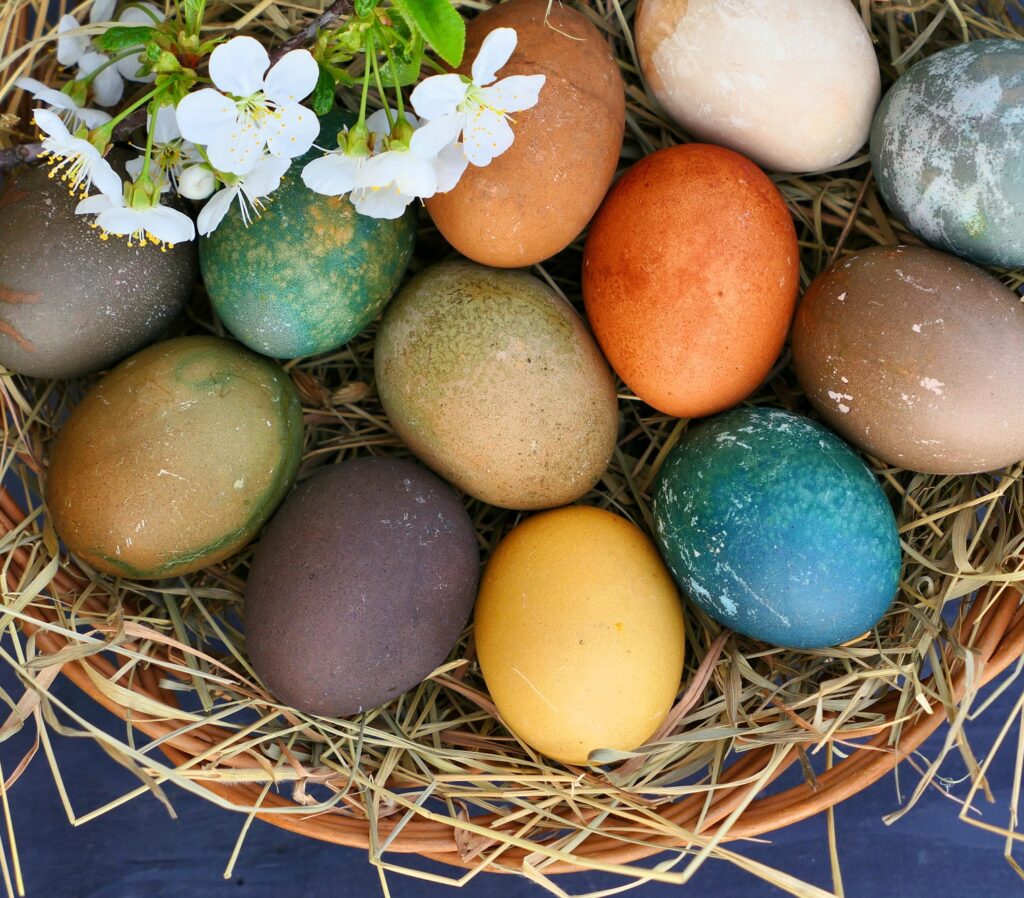 Ostereier natürlich färben - So bunt wie die Natur