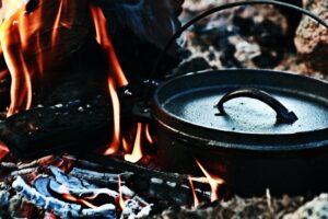 Dutch-Oven-Tisch selber bauen – Gesagt, getan!